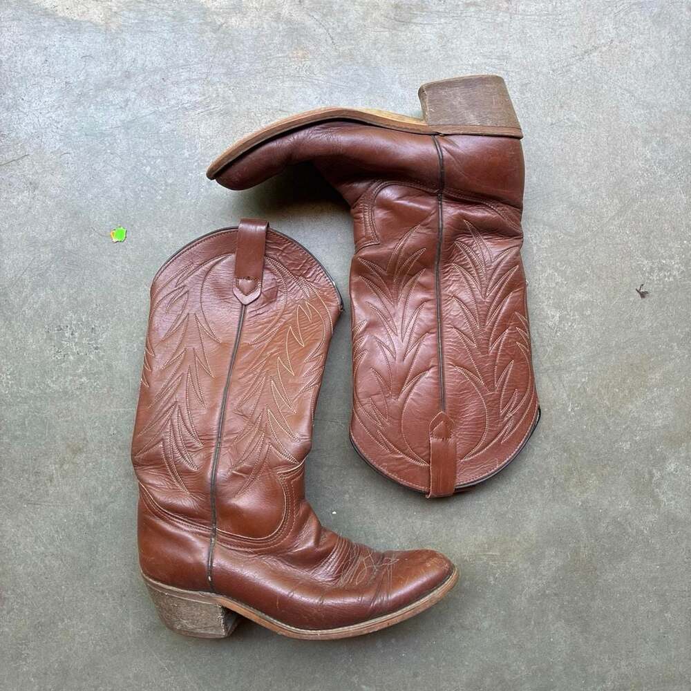Justin Vintage 1980s Tan Leather Cowboy Boots Size 7.5 EE